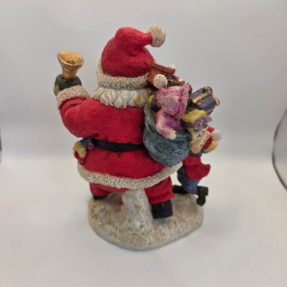 Lot of 4 Santa Claus Figurines – Resin Christmas Holiday Décor - Picture 15 of 16